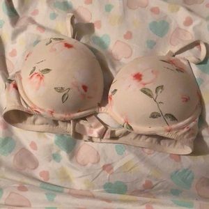 Victoria’s Secret bra